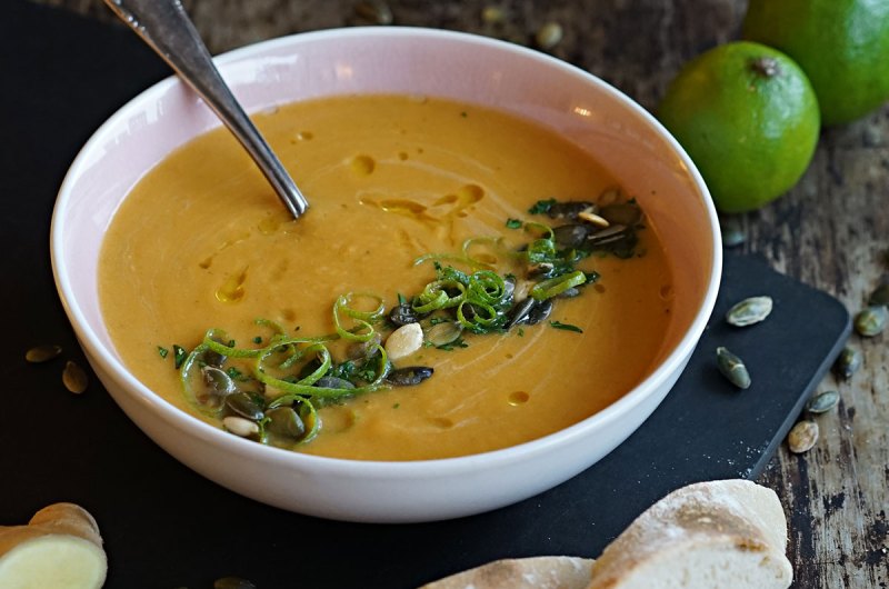 gresskarsuppe med rød curry og ingefær