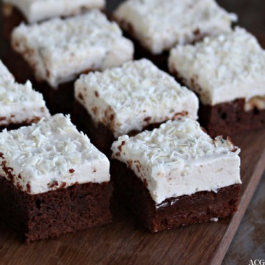 Nutellabrownies med ostekremtopping