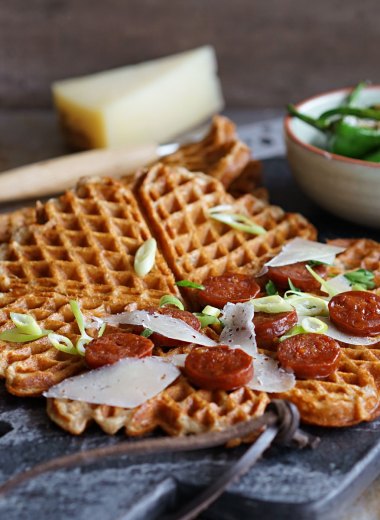vafler med chorizo og manchego